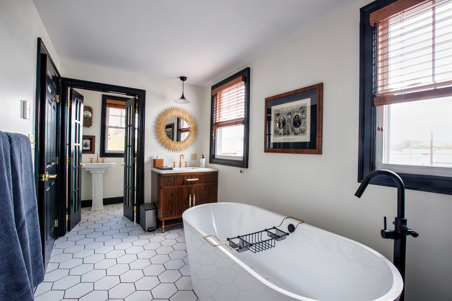 Lincoln_Suite_201_8